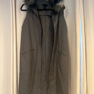 Steve Madden Sleeveless Cardigan Vest with hood and pockets. Size S